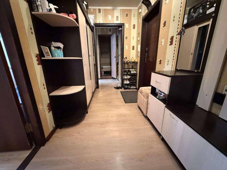 2-комн квартира Есенина улица, 48
