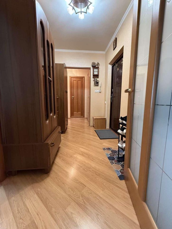 2-комн квартира Есенина улица, 48
