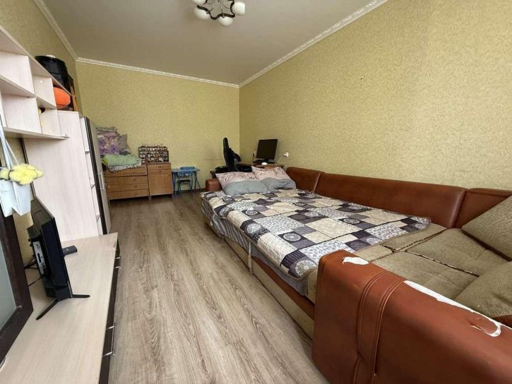 2-комн квартира Есенина улица, 48