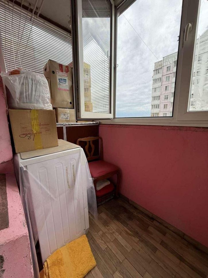2-комн квартира Есенина улица, 48