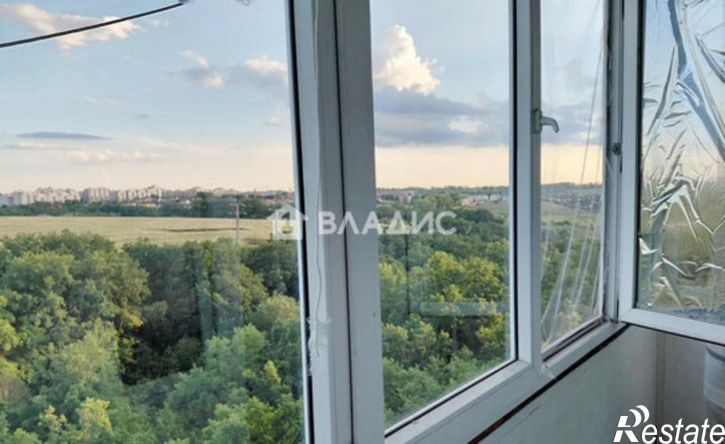 1-комн квартира ул Есенина, 50а,  д. 50а