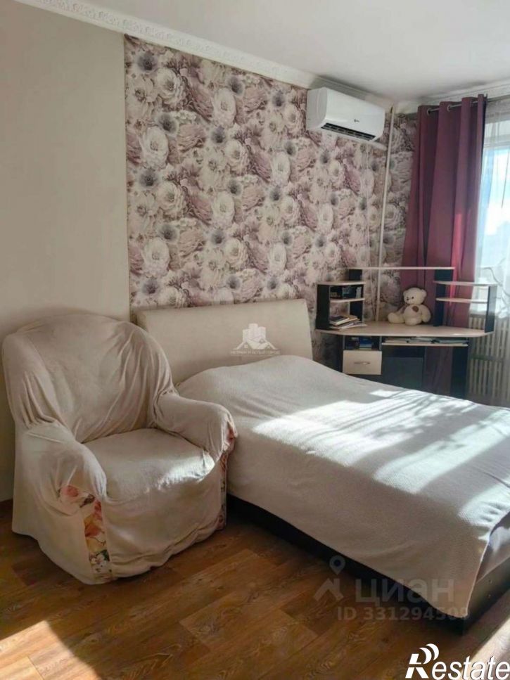 3-комн квартира улица Николая Чумичова, 50,  д. 50