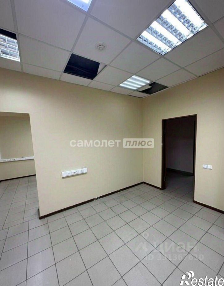 Торговое помещение ул Губкина, 25а,  д. 25а
