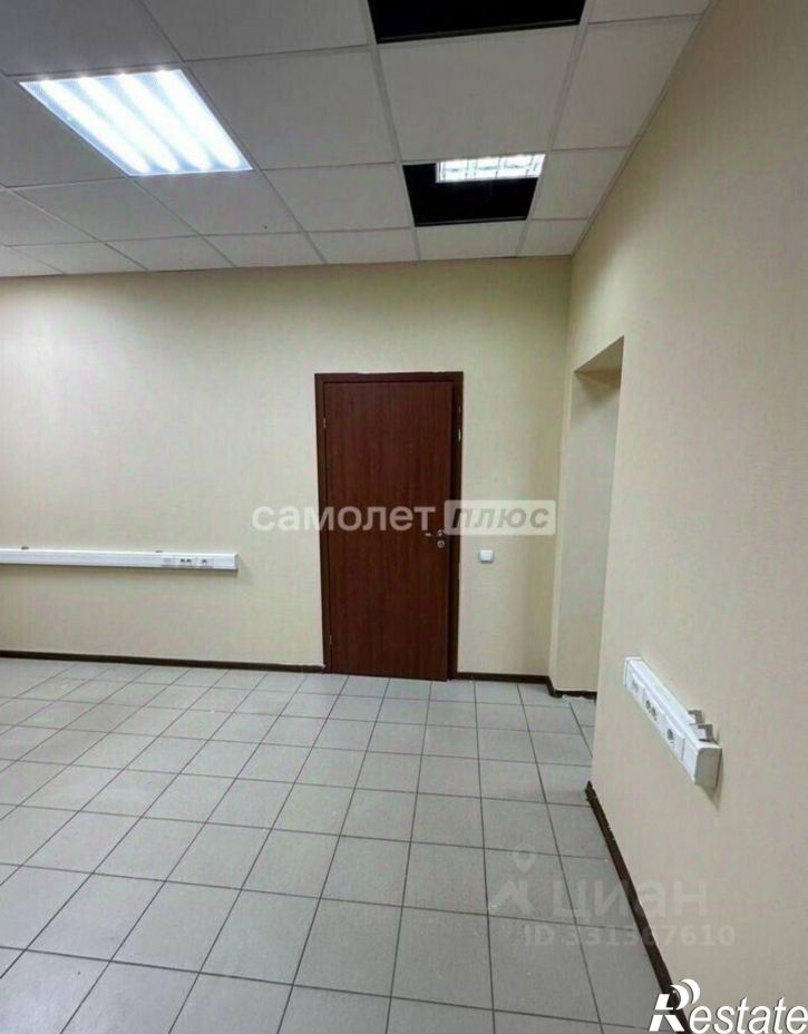 Торговое помещение ул Губкина, 25а,  д. 25а