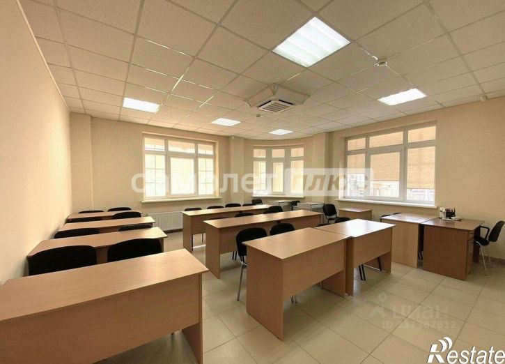Торговое помещение ул Губкина, 25а,  д. 25а