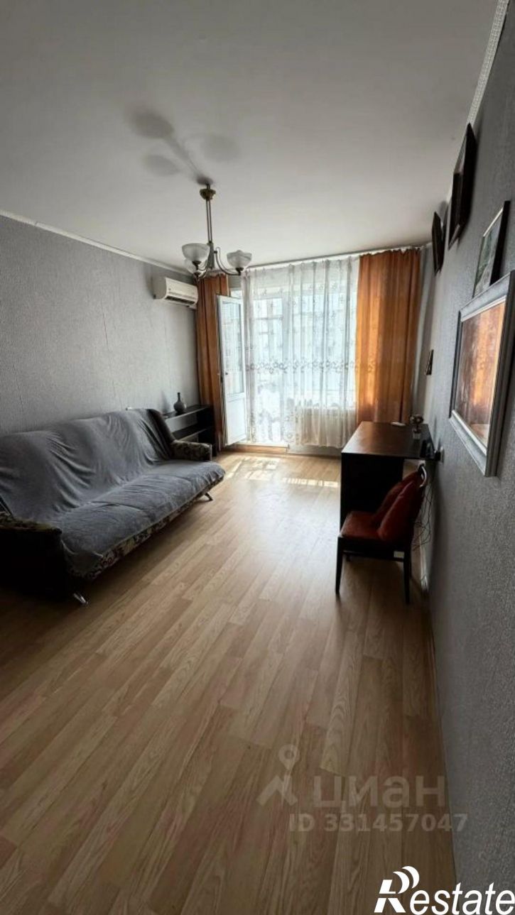 2-комн квартира улица Есенина, 12,  д. 12