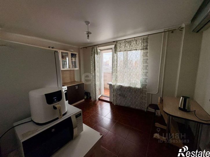 2-комн квартира улица 5 Августа, 37,  д. 37