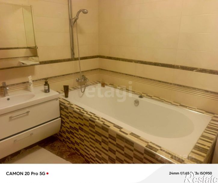3-комн квартира улица 5 Августа, 31,  д. 31