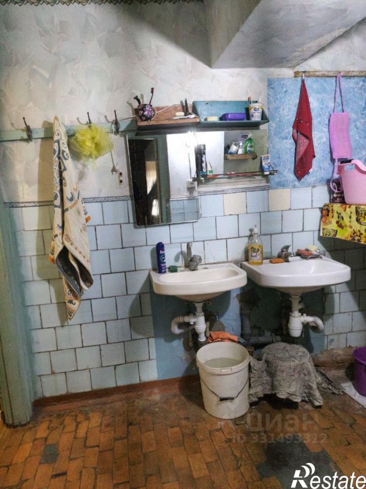 Комната ул 5 Августа, 34,  д. 34