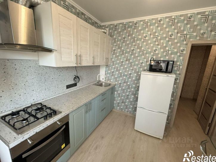 2-комн квартира пр-кт Б.Хмельницкого, 62а,  д. 62а