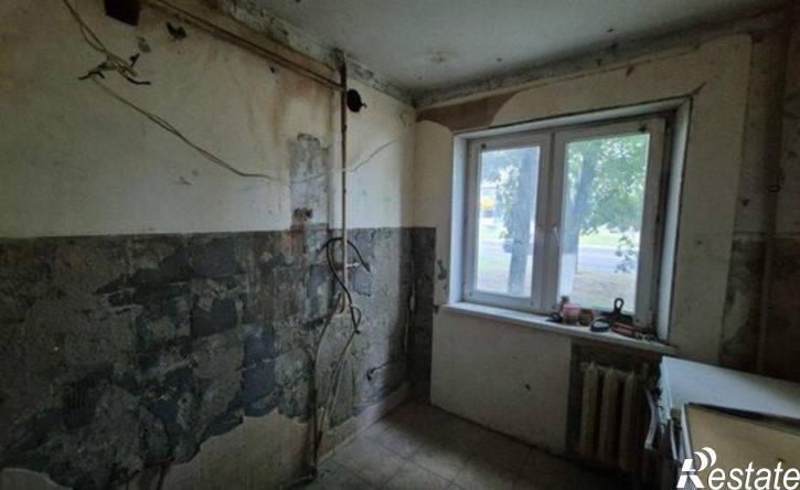 3-комн квартира улица Костюкова, 2,  д. 2