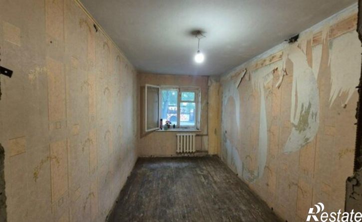 3-комн квартира улица Костюкова, 2,  д. 2