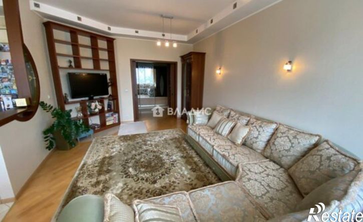 3-комн квартира улица Костюкова, 36Б,  д. 36Б