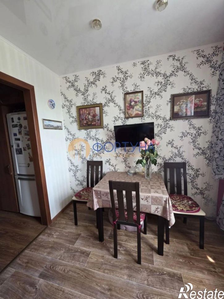 2-комн квартира Менделеева ул, 22