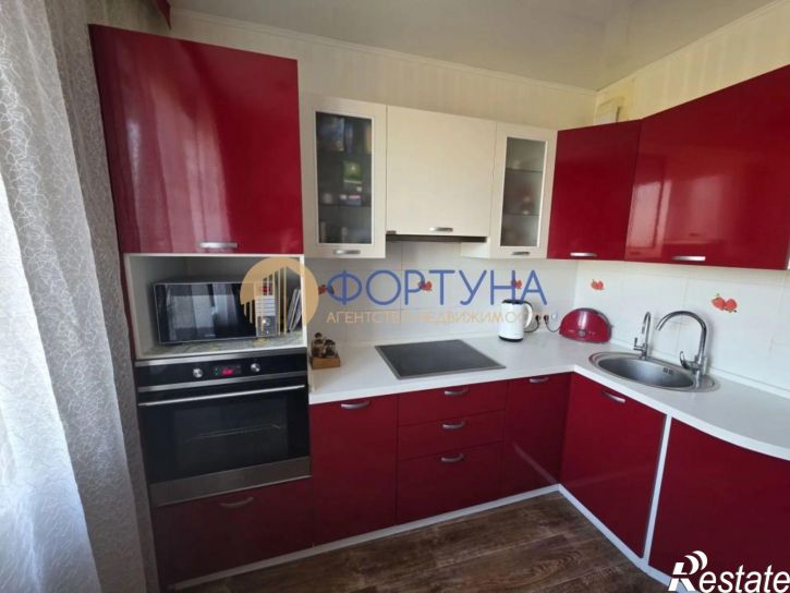 2-комн квартира Менделеева ул, 22