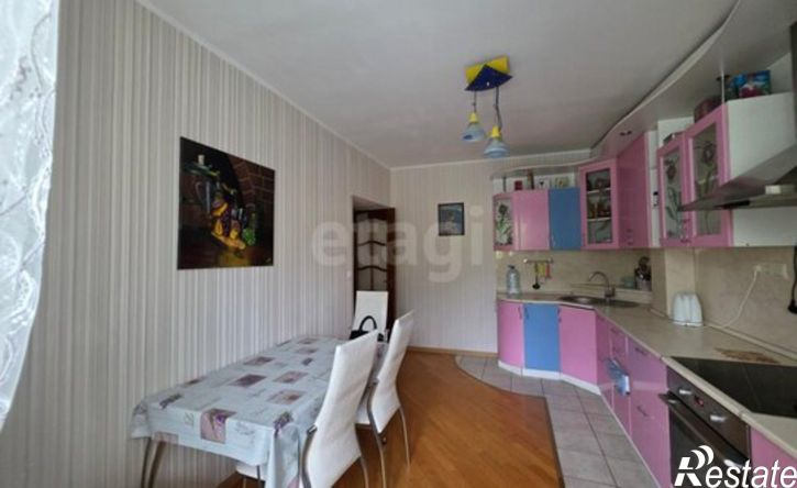 3-комн квартира улица 5 Августа, 33,  д. 33