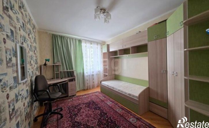 3-комн квартира улица 5 Августа, 33,  д. 33