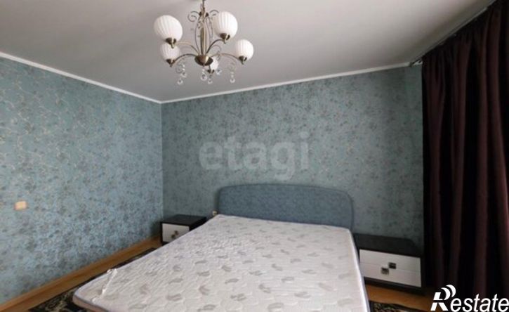 3-комн квартира улица 5 Августа, 33,  д. 33
