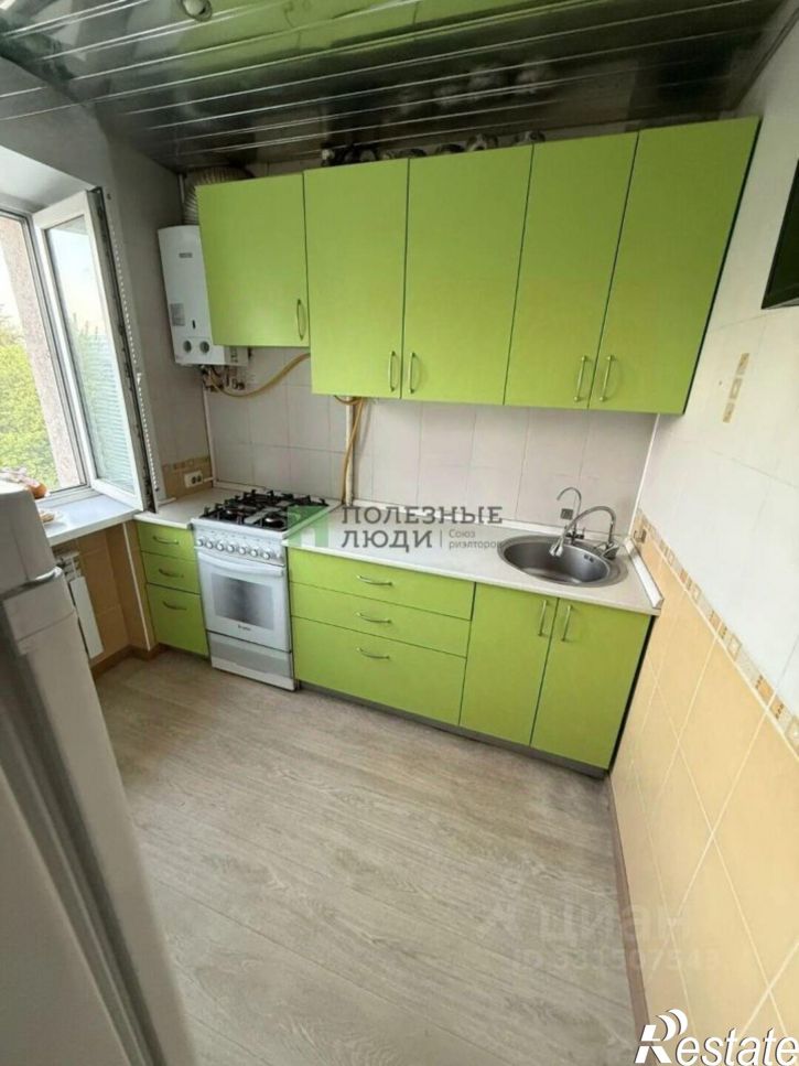 3-комн квартира пр-кт Славы, 7б,  д. 7б