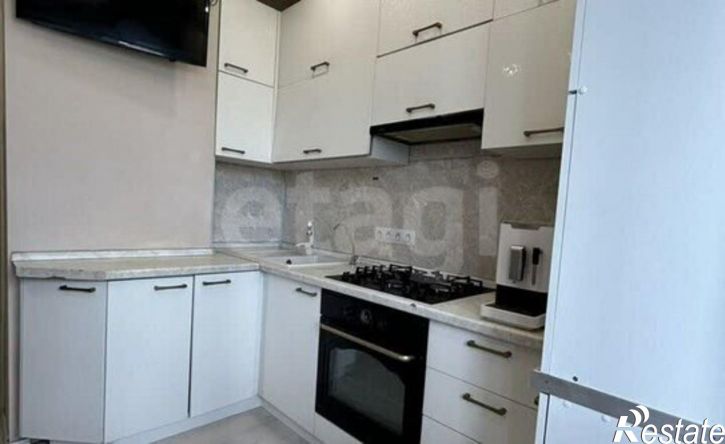 3-комн квартира улица Есенина, 52,  д. 52