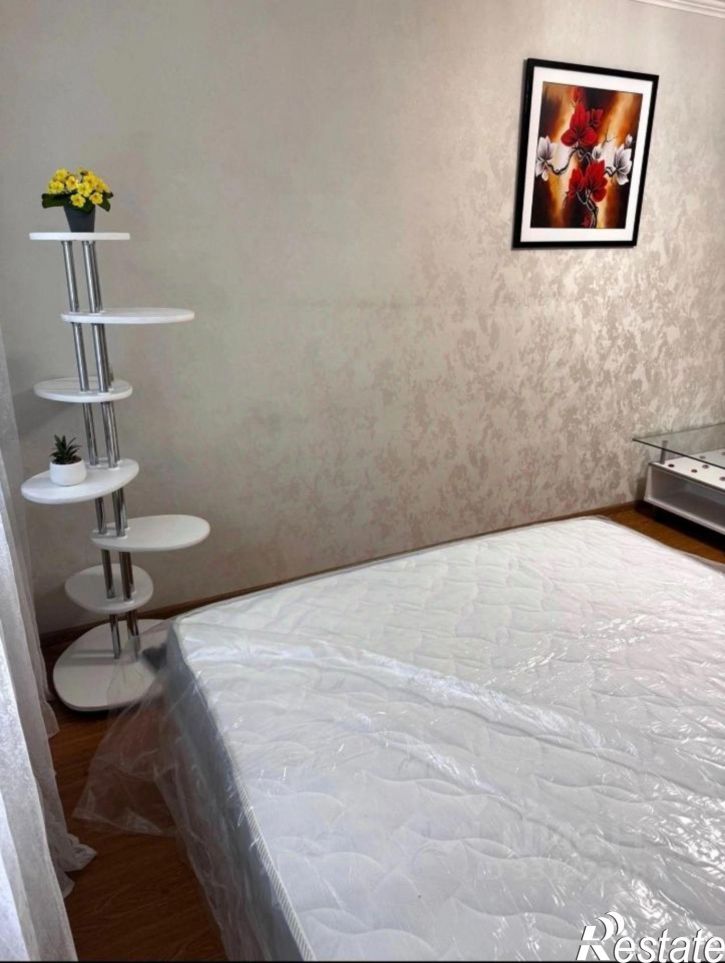 1-комн квартира пр-кт Б.Хмельницкого, 50,  д. 50