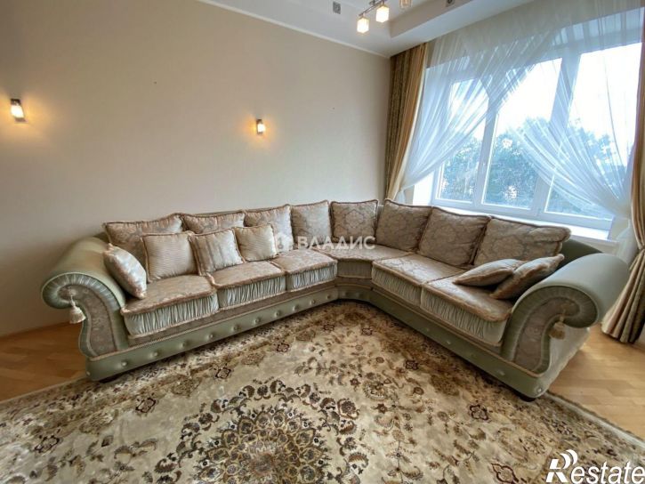 3-комн квартира ул Костюкова, 36б,  д. 36б