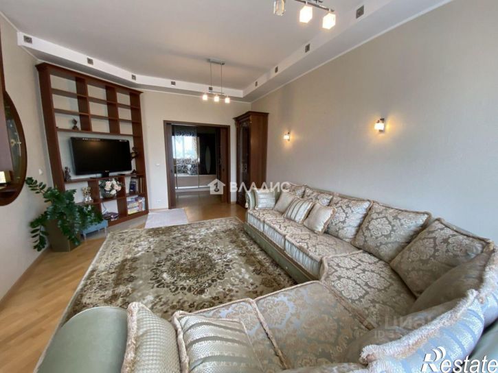 3-комн квартира ул Костюкова, 36б,  д. 36б