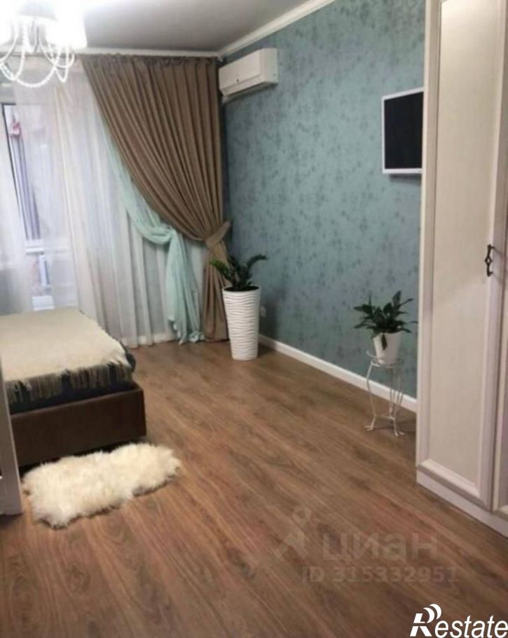 1-комн квартира ул 60 лет Октября, 9а,  д. 9а