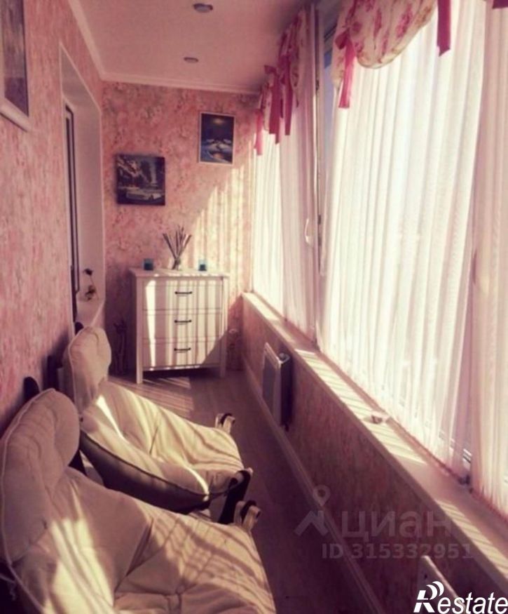 1-комн квартира ул 60 лет Октября, 9а,  д. 9а