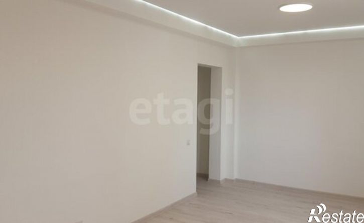2-комн квартира улица 60 лет Октября, 12,  д. 12