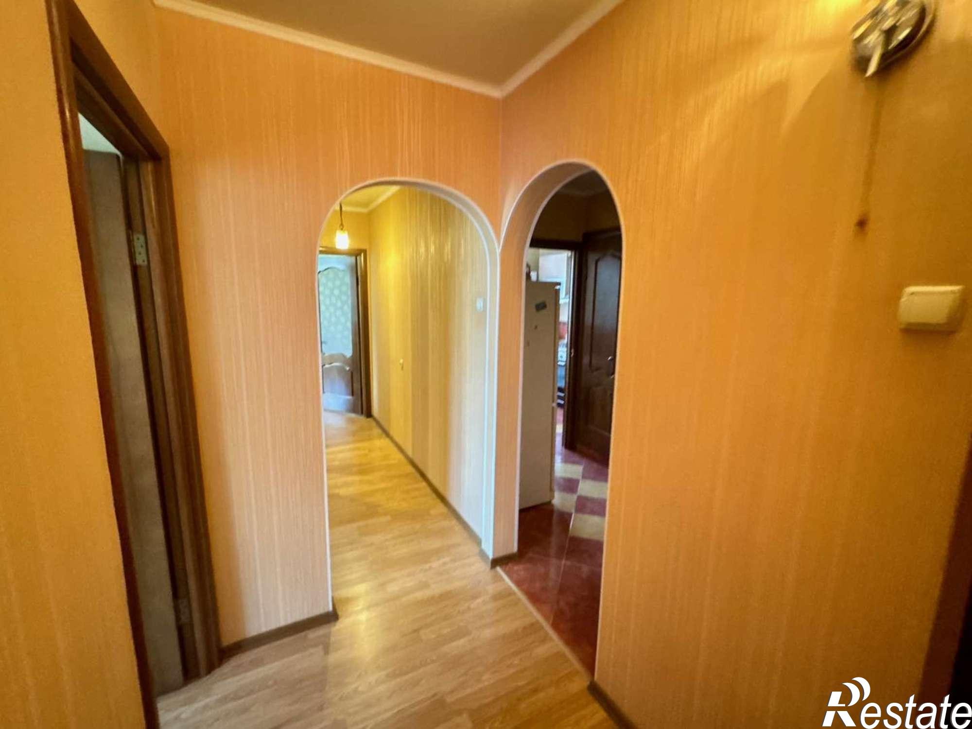 Купить квартиру за 7 400 000 рублей на Есенина улица, 44А