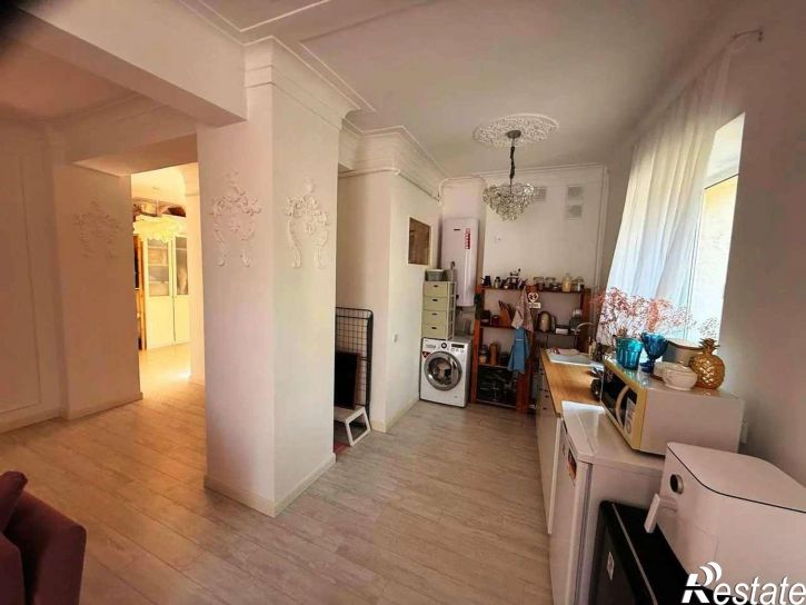 4-комн квартира Богдана Хмельницкого проспект, 77