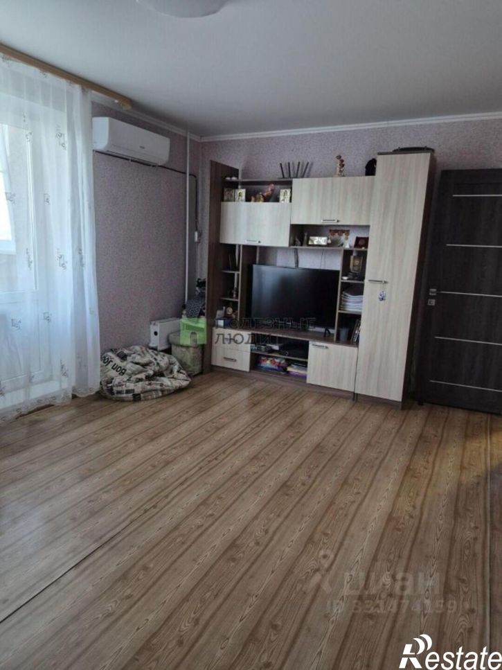 3-комн квартира пр-кт Ватутина, 25,  д. 25