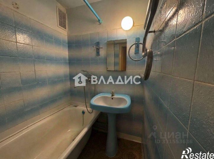2-комн квартира ул Костюкова, 53,  д. 53