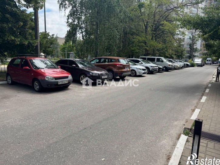 2-комн квартира ул Костюкова, 53,  д. 53