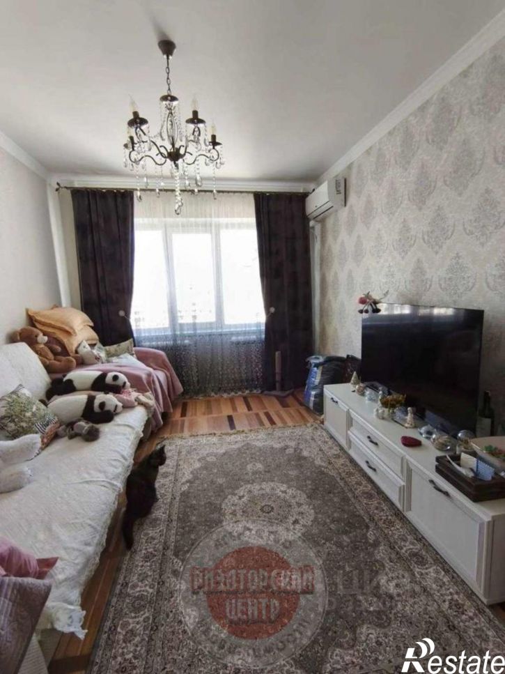 3-комн квартира ул Гостенская, 1,  д. 1