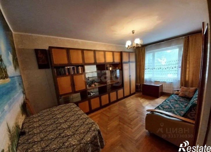 3-комн квартира ул 60 лет Октября, 1,  д. 1