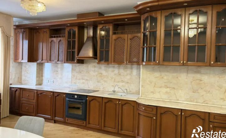 3-комн квартира Белгород, Свято-Троицкий бульвар, 11