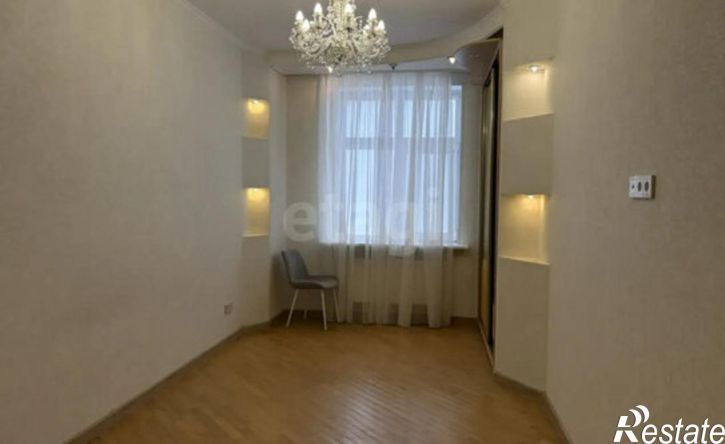 3-комн квартира Белгород, Свято-Троицкий бульвар, 11
