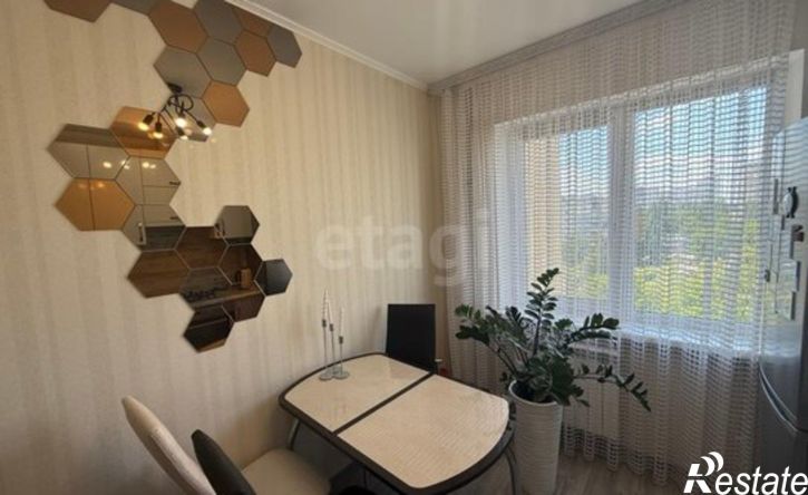 3-комн квартира пр-кт Ватутина, 18,  д. 18