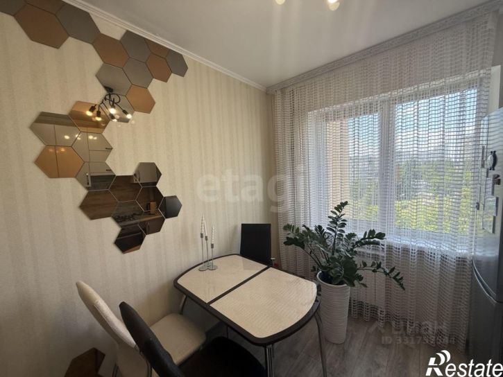 3-комн квартира пр-кт Ватутина, 18,  д. 18