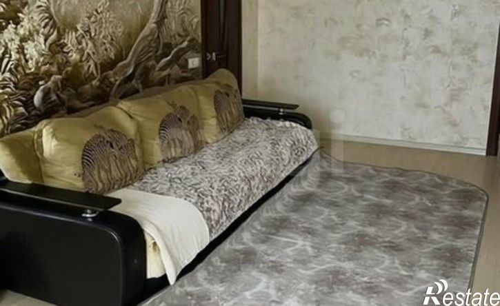 2-комн квартира пр-кт Б.Хмельницкого, 94,  д. 94