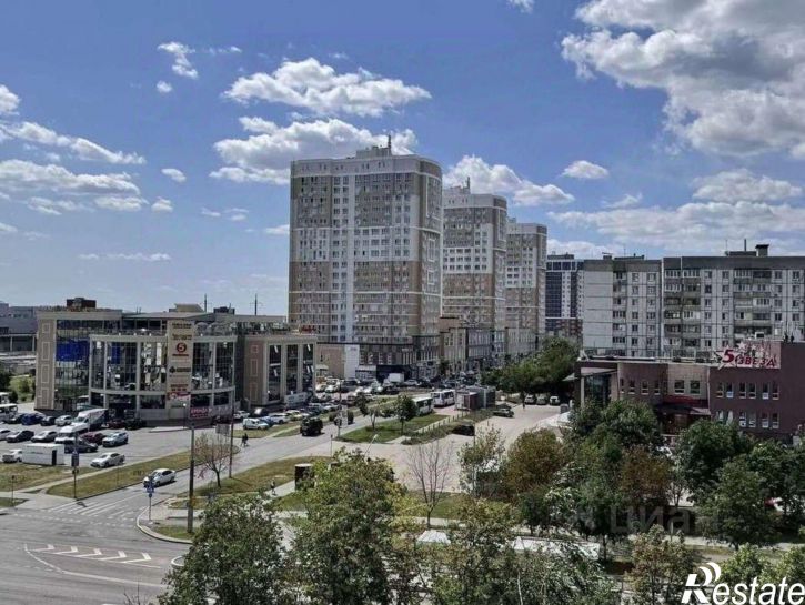2-комн квартира ул Есенина, 8а,  д. 8а