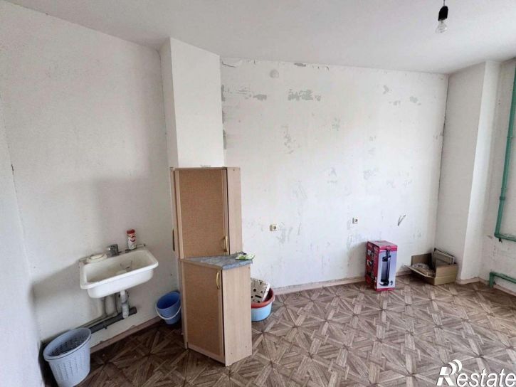 2-комн квартира ул Есенина, 8а,  д. 8а
