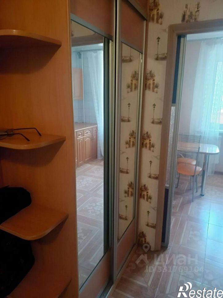 1-комн квартира ул Есенина, 14,  д. 14