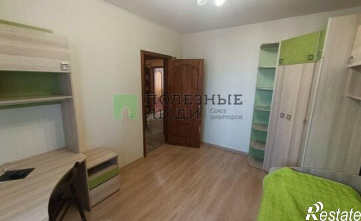 3-комн квартира ул Гостенская, 10,  д. 10