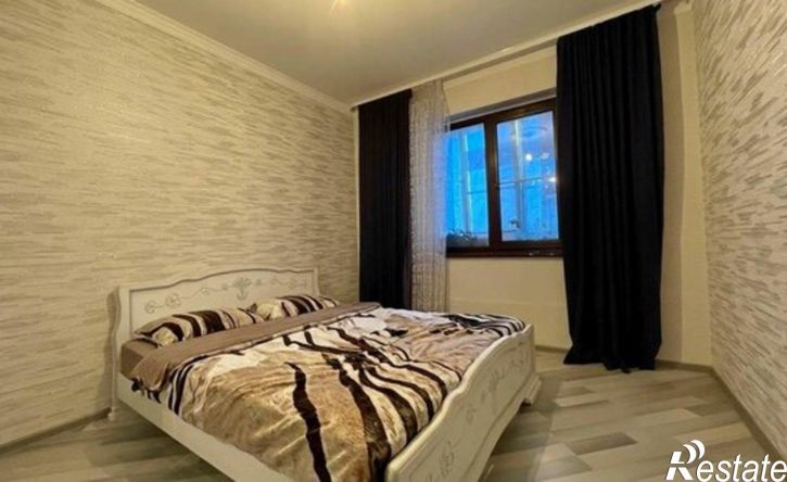 2-комн квартира ул Студенческая, 4,  д. 4