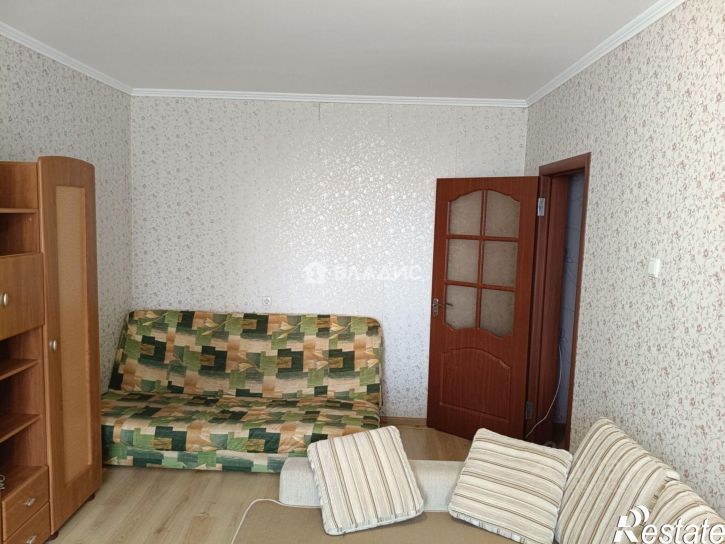 3-комн квартира ул Есенина, 16,  д. 16