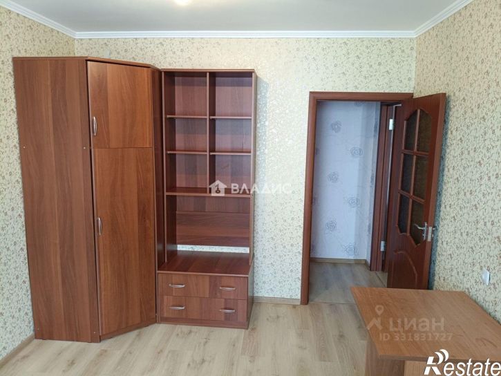 3-комн квартира ул Есенина, 16,  д. 16