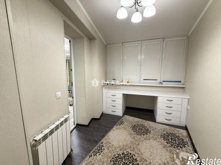 3-комн квартира б-р Юности, 27,  д. 27